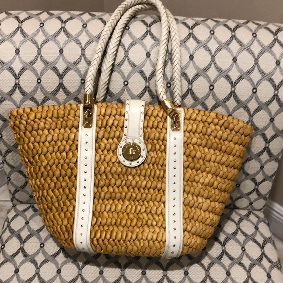 Beautiful Michael Kors straw handbag - Picture 2 of 8
